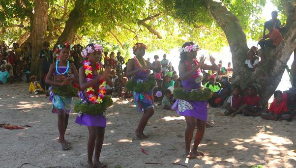 Guadalcanal girls that are based in Tulagi providing entertainment at Rara. Guadalcanal girls that are based in Tulagi providing entertainment at Rara.